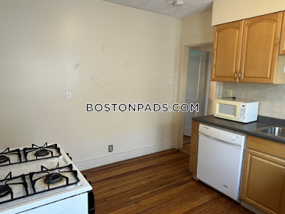 Somerville 4 Beds Tufts  Tufts - $4,500