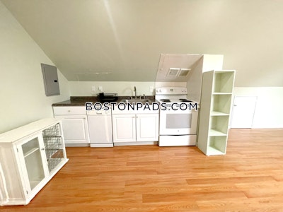 Cambridge 1 Bed 1 Bath  Mt. Auburn/brattle/ Fresh Pond - $2,100 No Fee