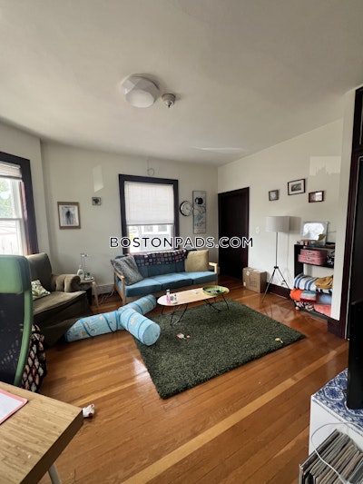 Brighton 3 Beds 1 Bath Boston - $2,800 No Fee