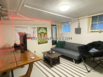 Somerville 5 Bed 2.5 Bath SOMERVILLE  Tufts - $8,250