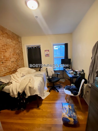 Mission Hill Nice 3 Bed 2 Bath available on Huntington Ave in Mission Hill  Boston - $4,000