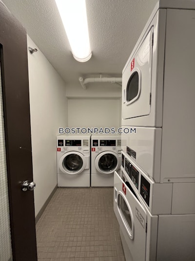 Downtown 1 Bed 1 Bath Boston - $4,839 No Fee