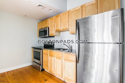 Worcester 2 beds 1.5 baths - $2,200 No Fee